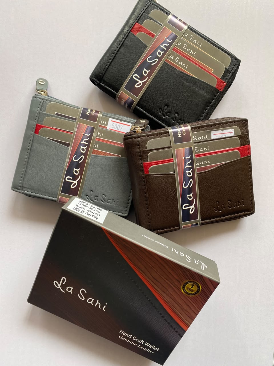Men's Genuine Leather Bi-Fold Wallet Modern Card Holder Snap Closure