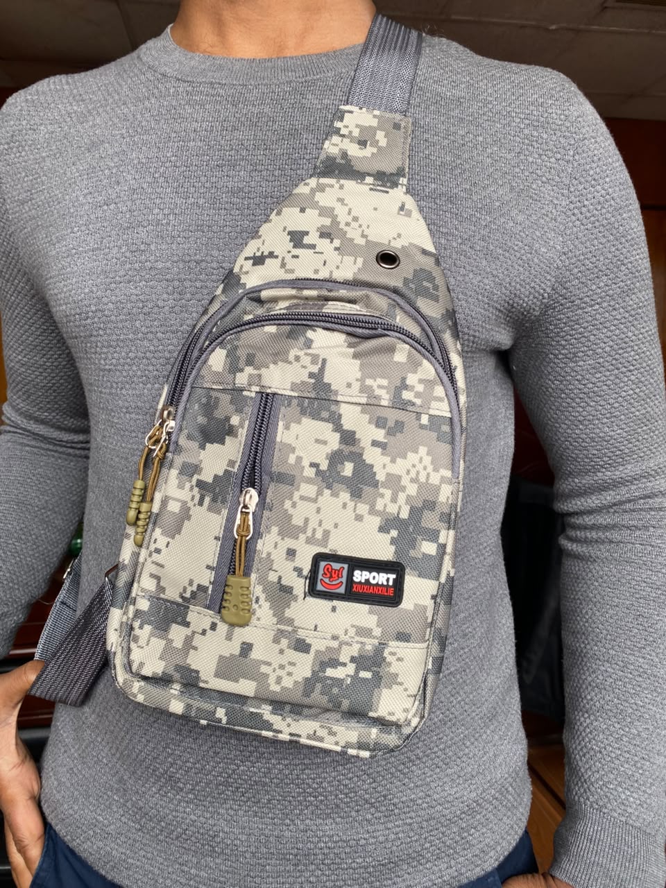 600D Camouflage Crossbody Bag for Outdoor Travel