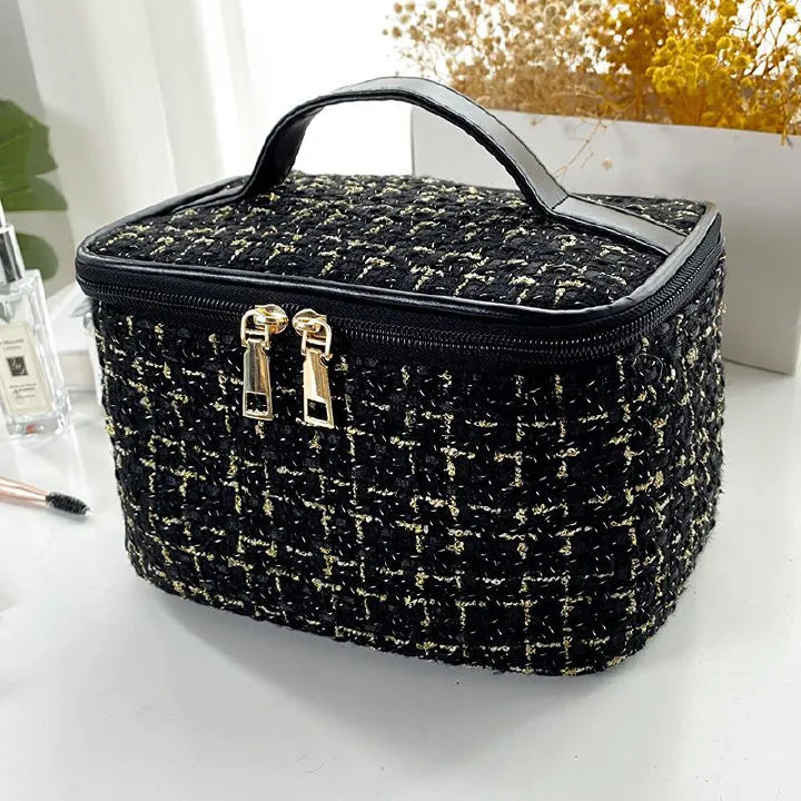 Korean Plaid Large Capacity Portable Makeup Bag Travel Toiletry Organizer