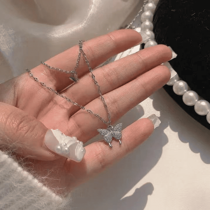 Elegant Butterfly Double-Layer Silver Necklace for Women - Fashion Accessory Gift