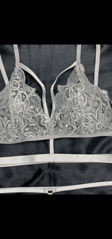 Women's Floral Lace Lingerie Set: Elegant Cut-Out Bra & Thong Underwear