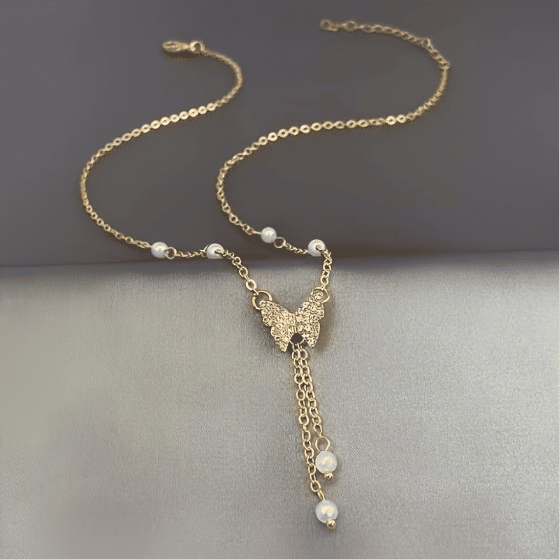 Elegant Zircon Butterfly Pearl Clavicle Necklace for Women, Trendy Design