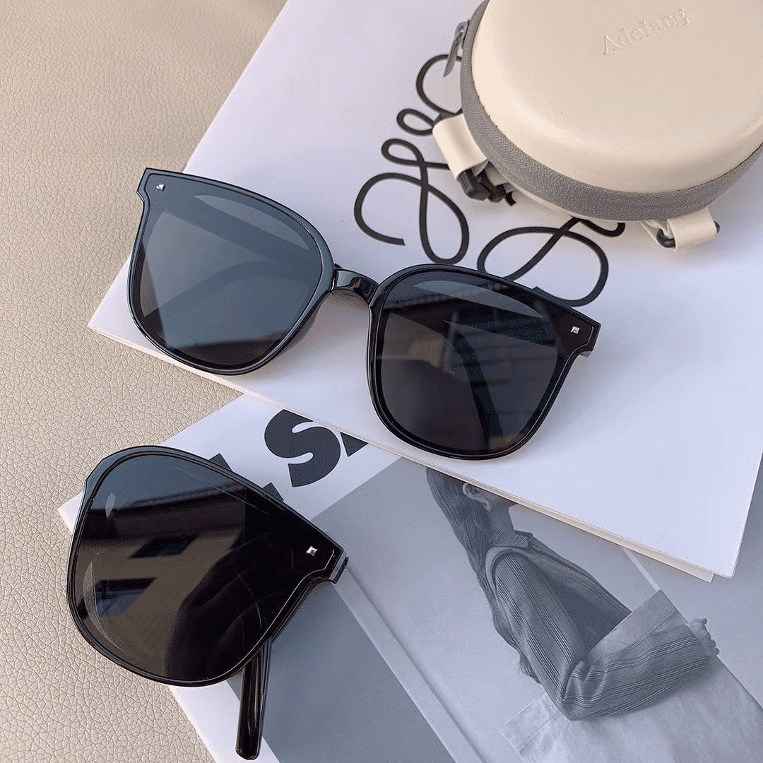 Popular Anti-Ultraviolet Folding Sunglasses - Trendy Lightweight UV Protection Eyewear