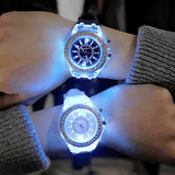 Luminous Rhinestone LED Quartz Fashion Watch for Men and Women