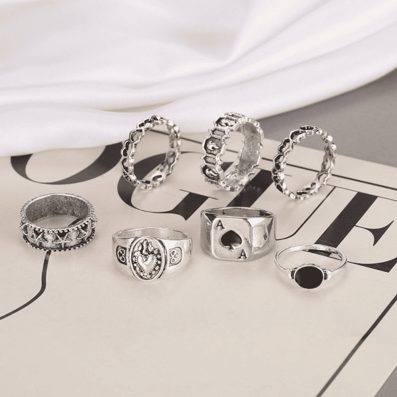 7-Piece Vintage Gothic Rings Set for Men & Women - Dark Spades Love Alloy Jewelry