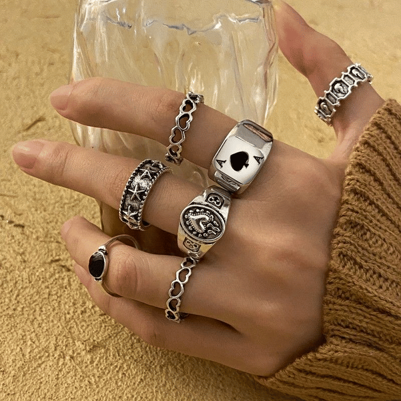7-Piece Vintage Gothic Rings Set for Men & Women - Dark Spades Love Alloy Jewelry